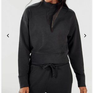 Luna Long-Sleeve Pullover